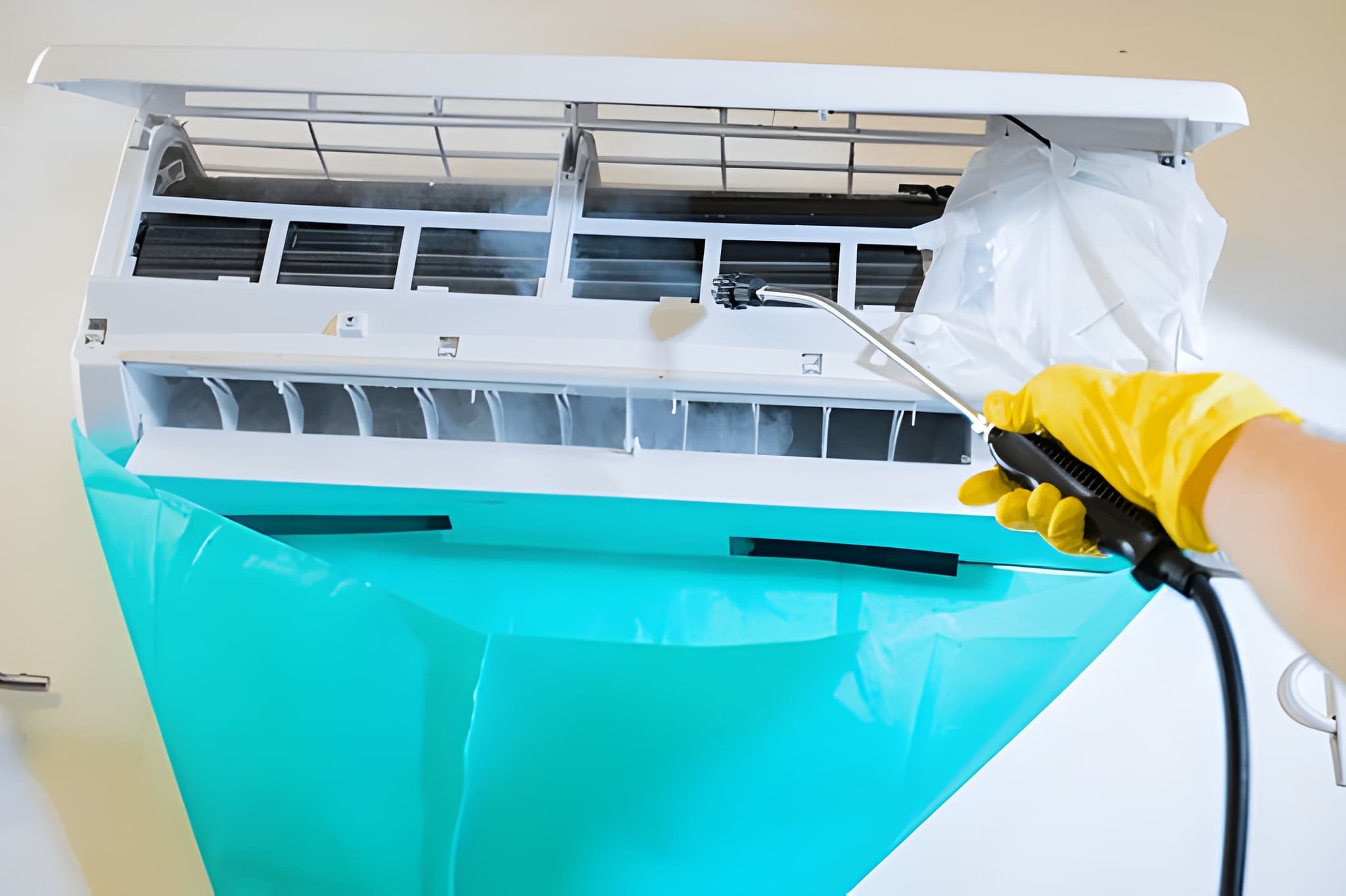 فحص وغسيل المكيفات